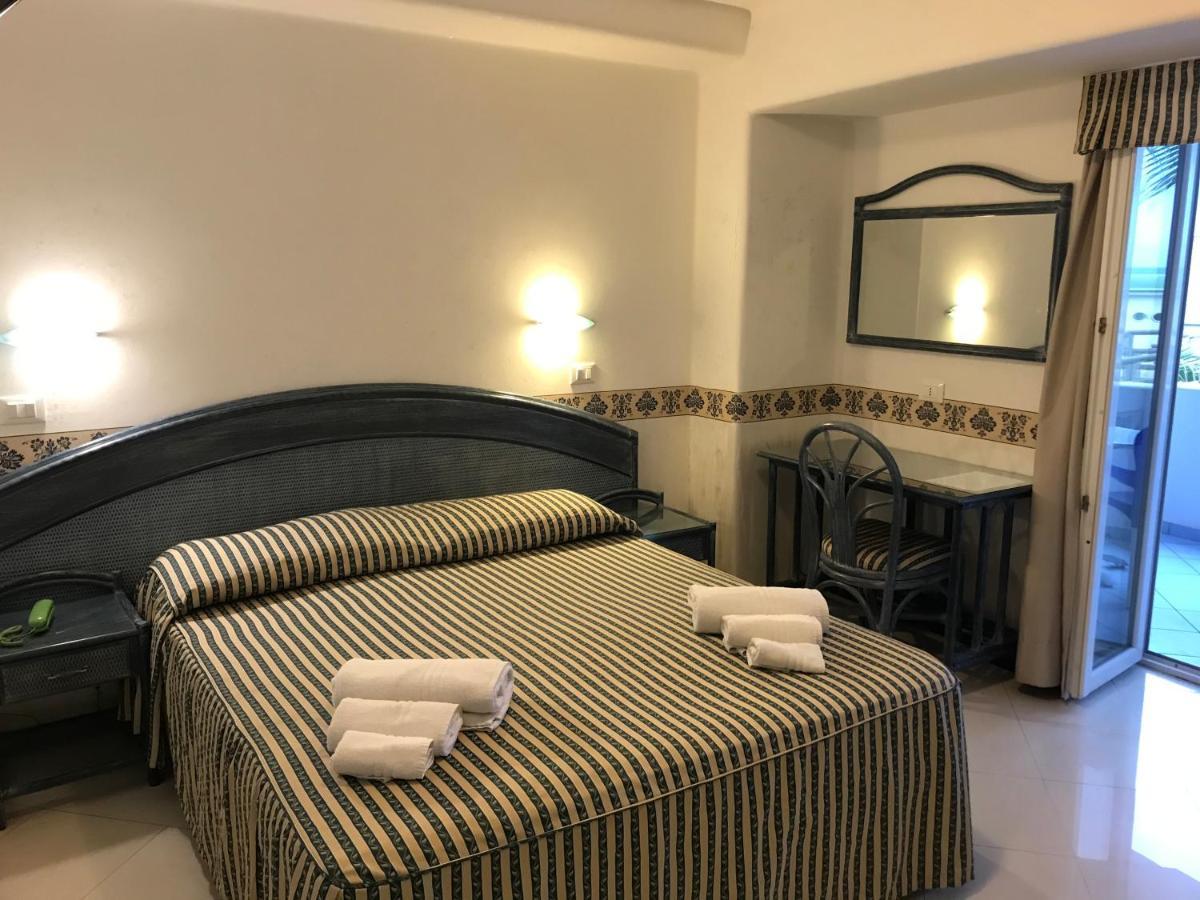 Casthotels Baia Delle Sirene ايسكيا المظهر الخارجي الصورة